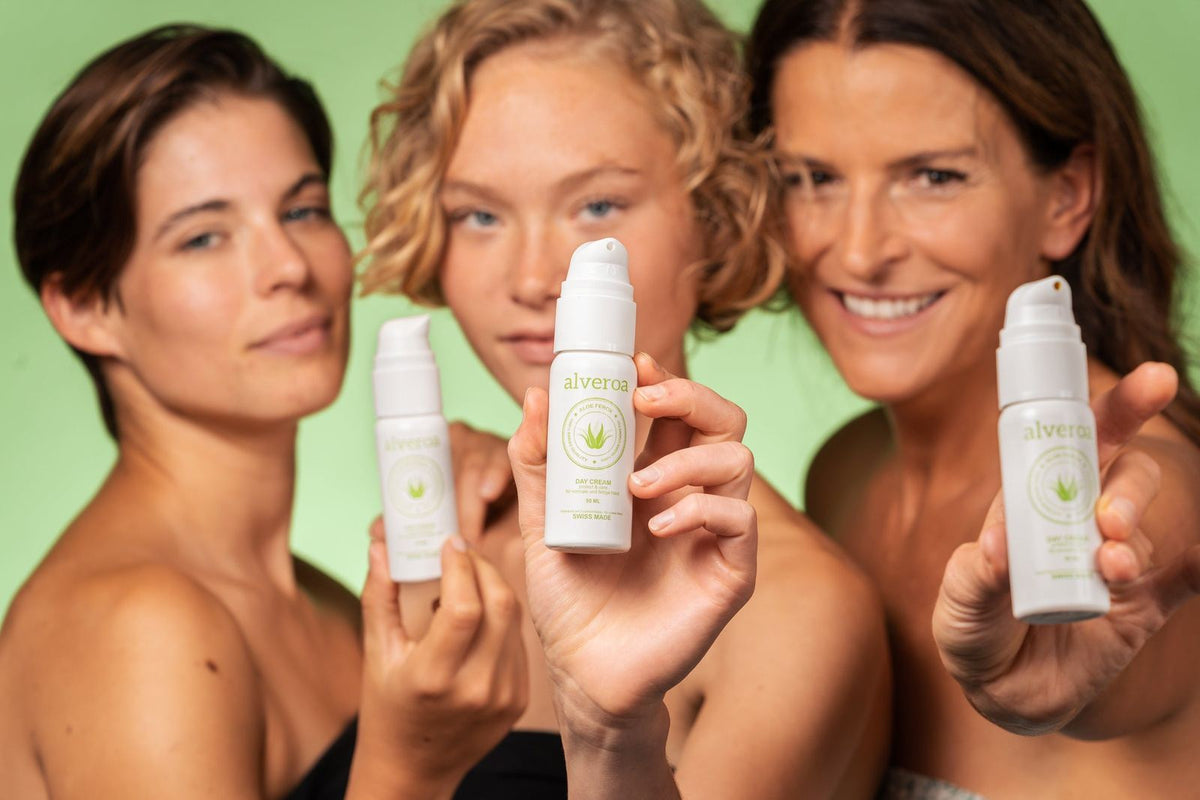 Drei Models mit Alveroa-Pflege – Originalaufnahme aus dem Alveroa-Fotoshooting